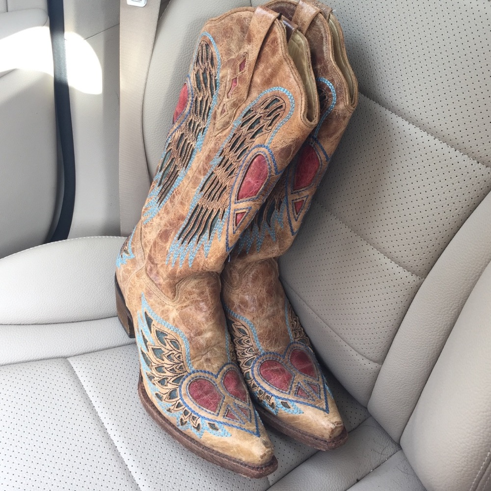 Corral Vintage Wing & Heart Western Boots, Sz 9.5